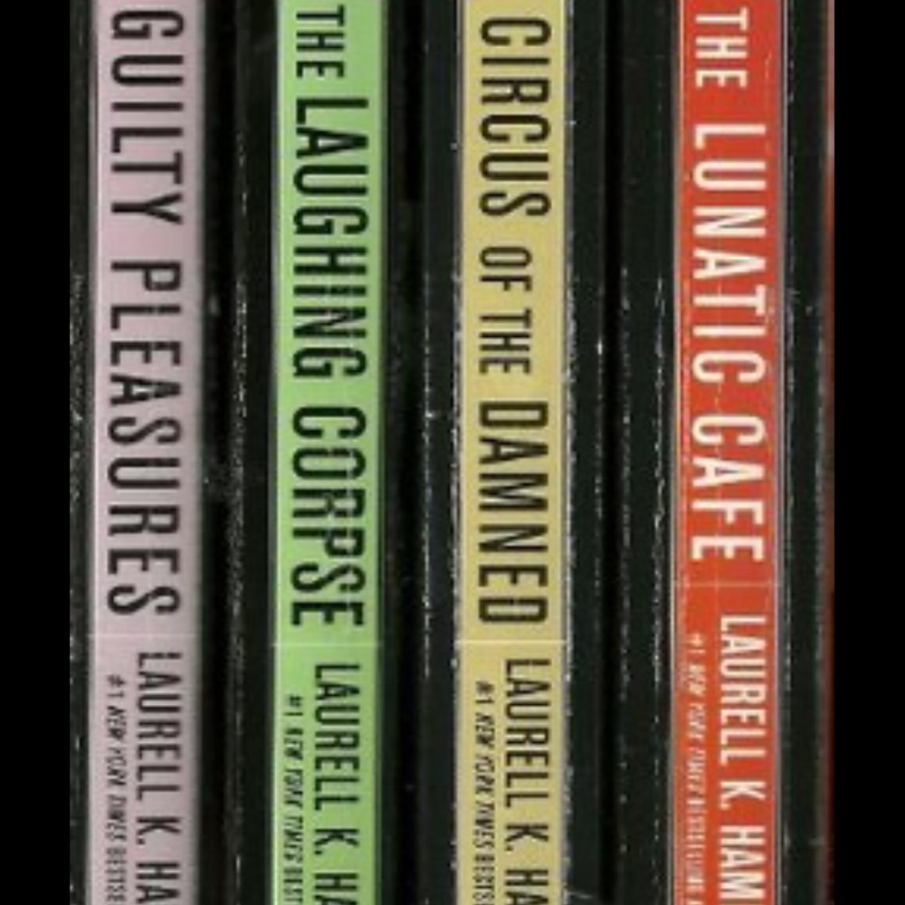 Anita Blake, Vampire Hunter Collection 1-4 (Anita Blake, Vampire Hunter, #1-4)